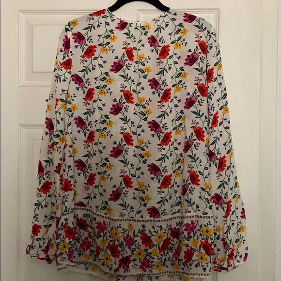 TALL SIZE Boho style floral blouse - Picture 5 of 5